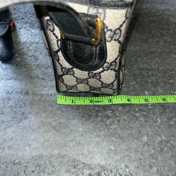 Gucci Blue and Cream Crossbody Bag - Picture 13 of 16